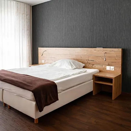 Wohntel - Wohnen Im *